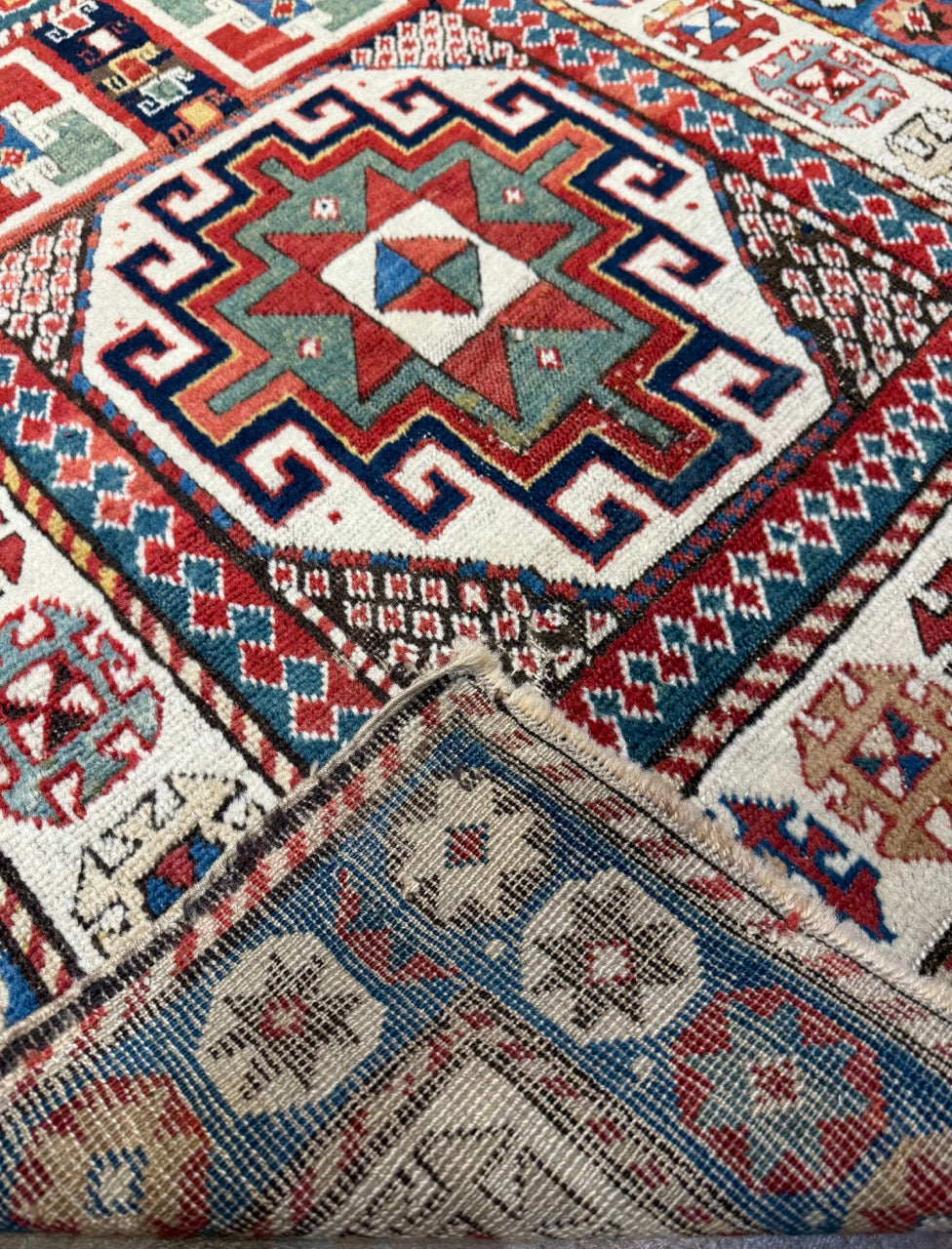 Antique Moghan 33198