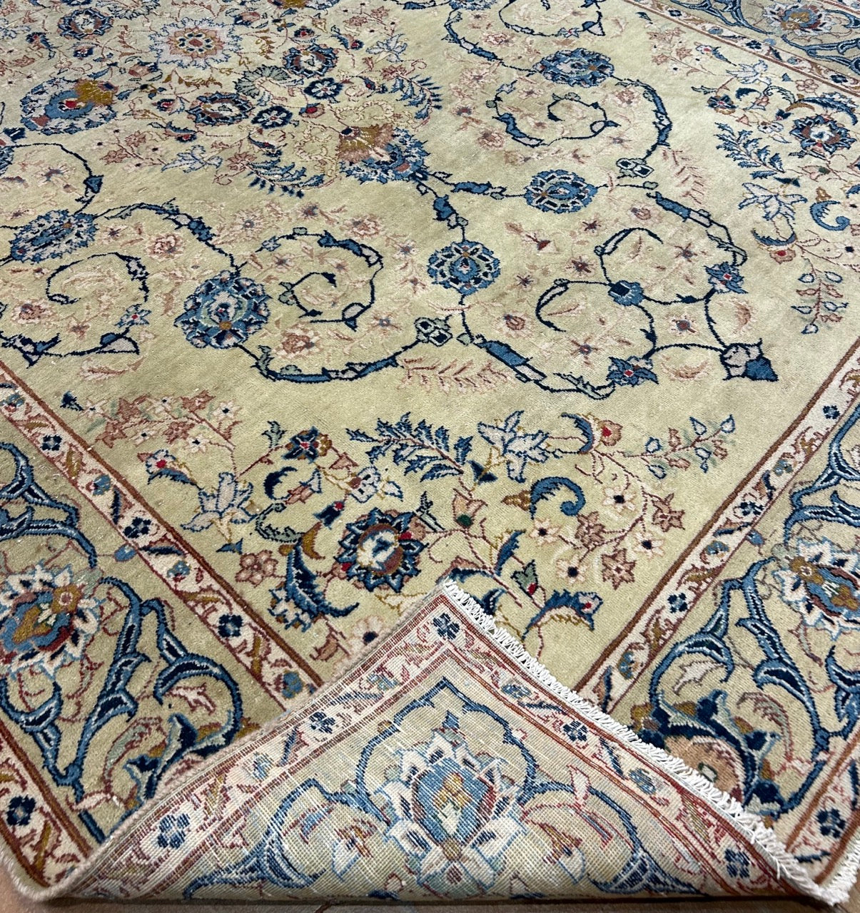 Antique Kashan Rug 27780