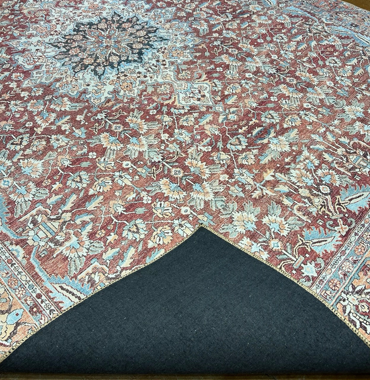 Indoor/Outdoor Persian Design 25257