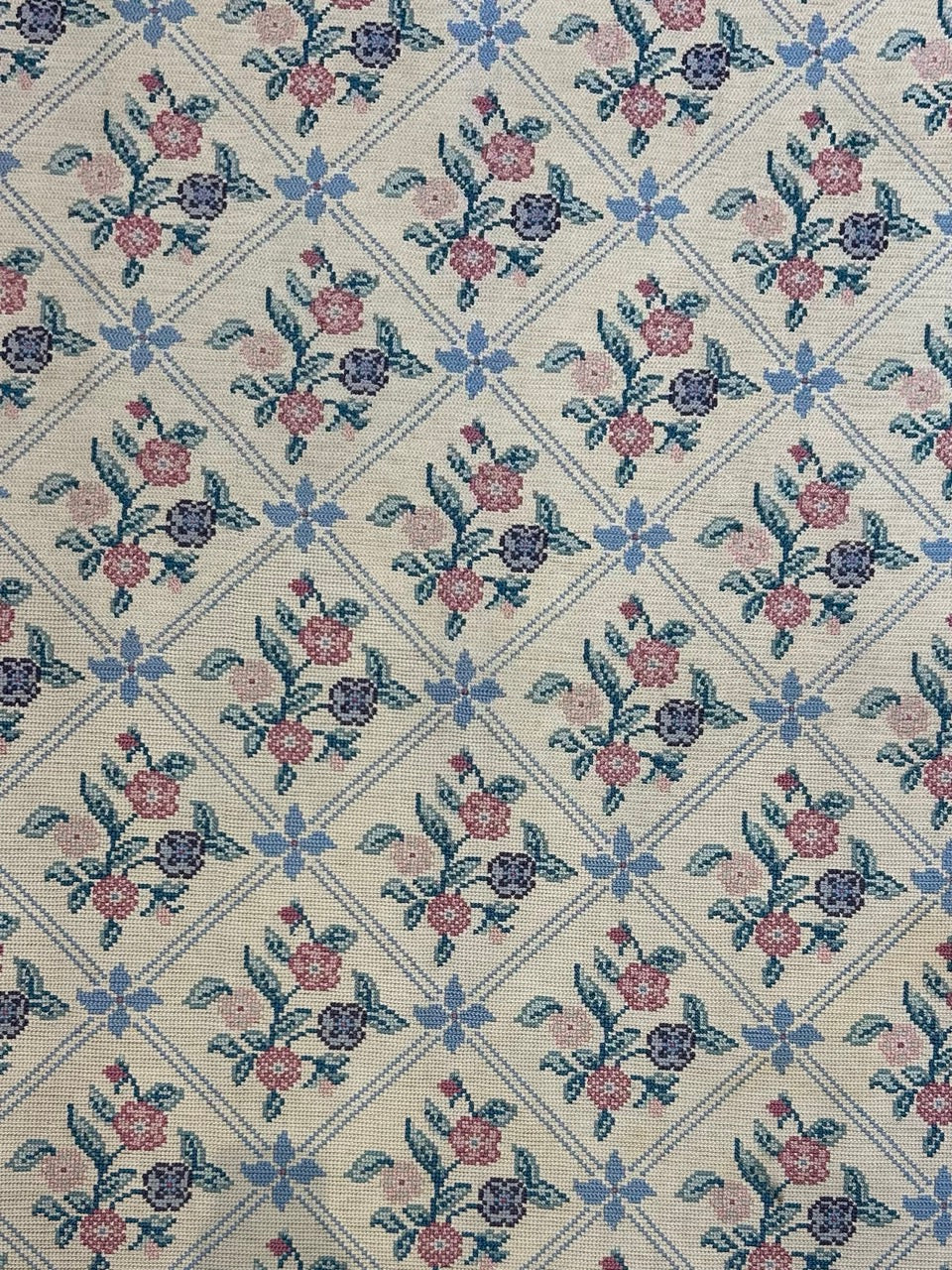 Needle Point Rug 32139