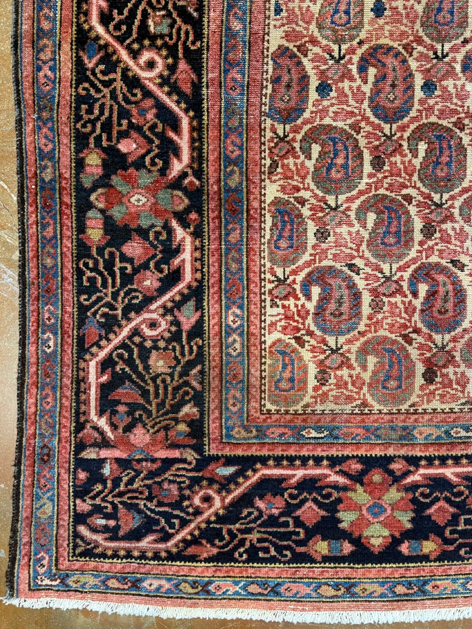 Antique Saravan Rug 24484