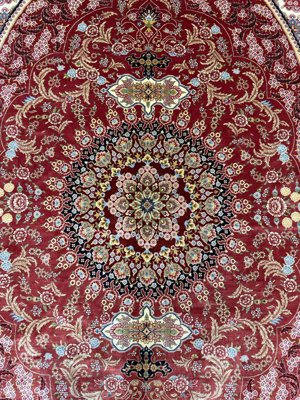 Finest SIlk Hereke 32615