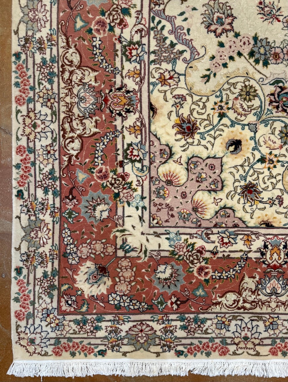 Finest Persian 24743