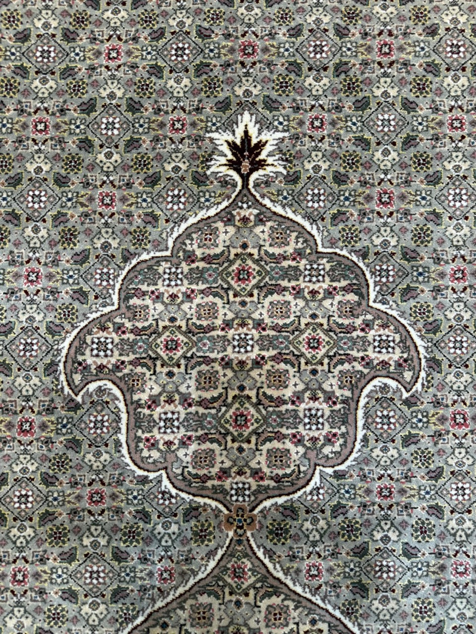 Mahi Tabriz Rug 33208