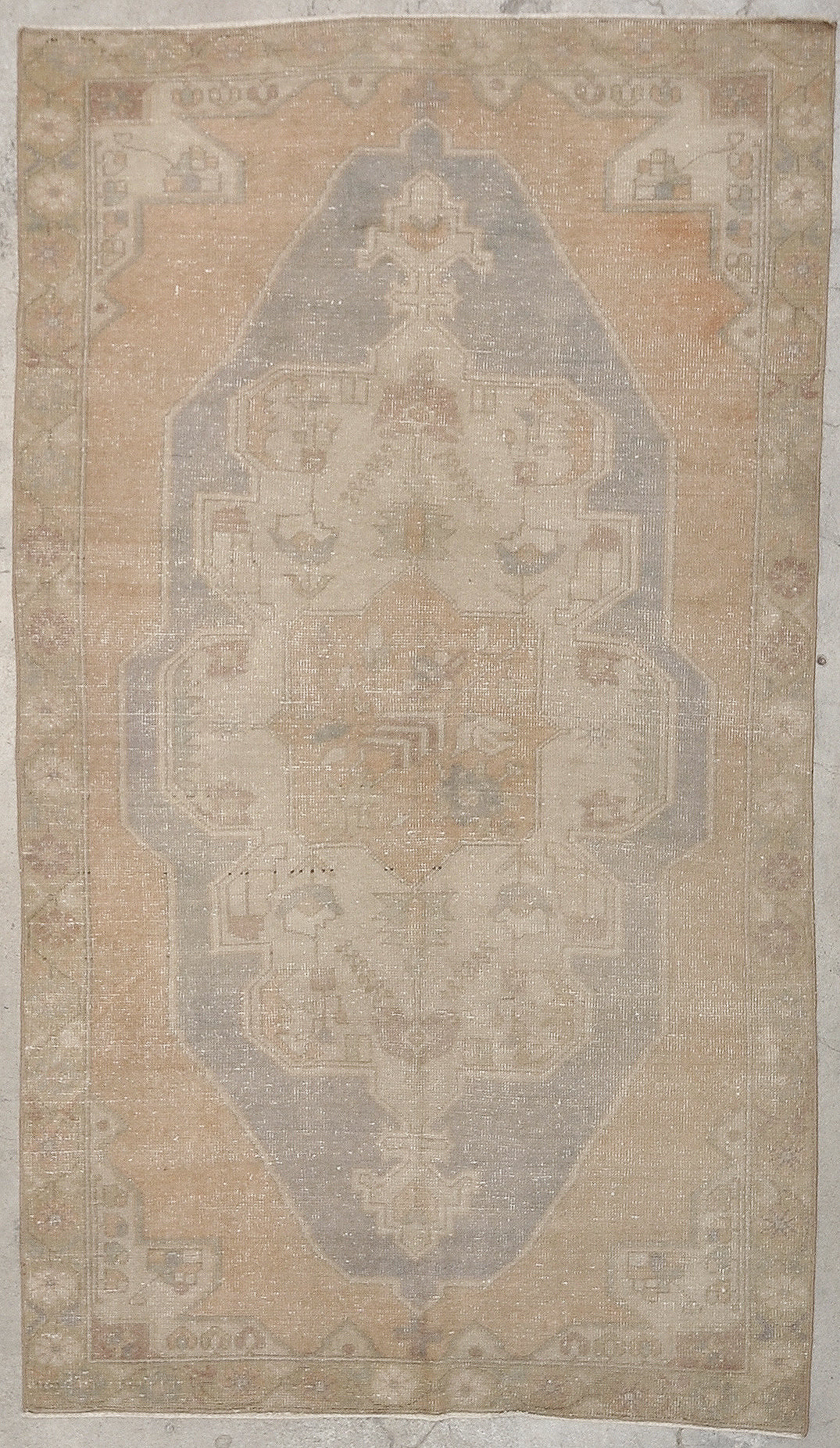 Antique Oushak rugs and more oriental carpet 34136-