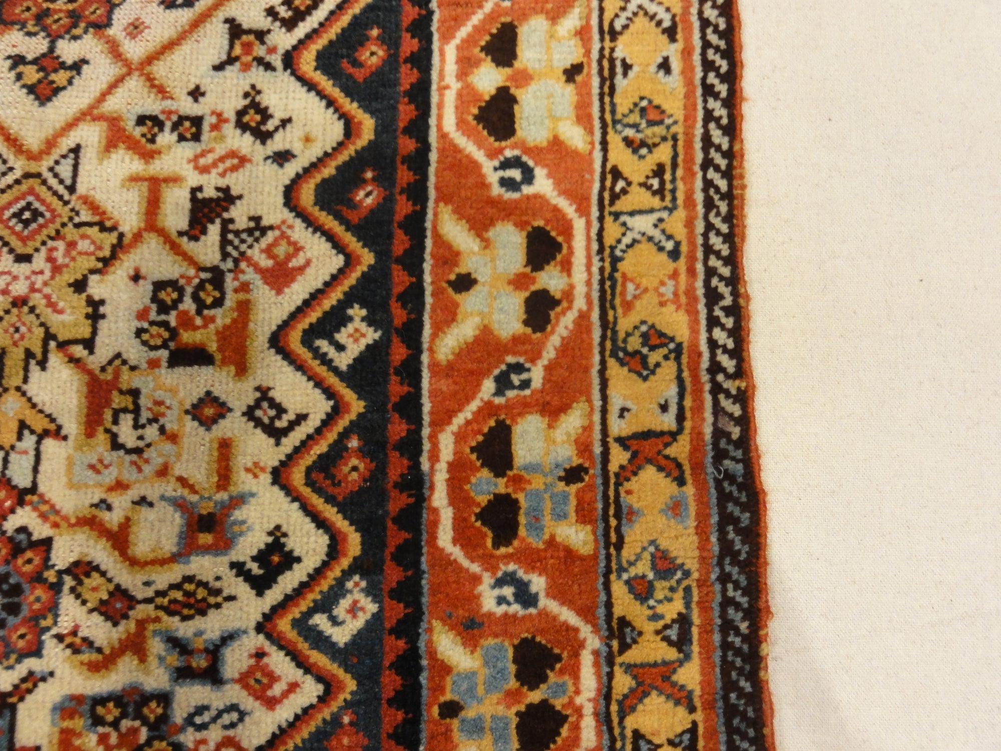 30220 Rare Antique Qashqai with Ivory Background