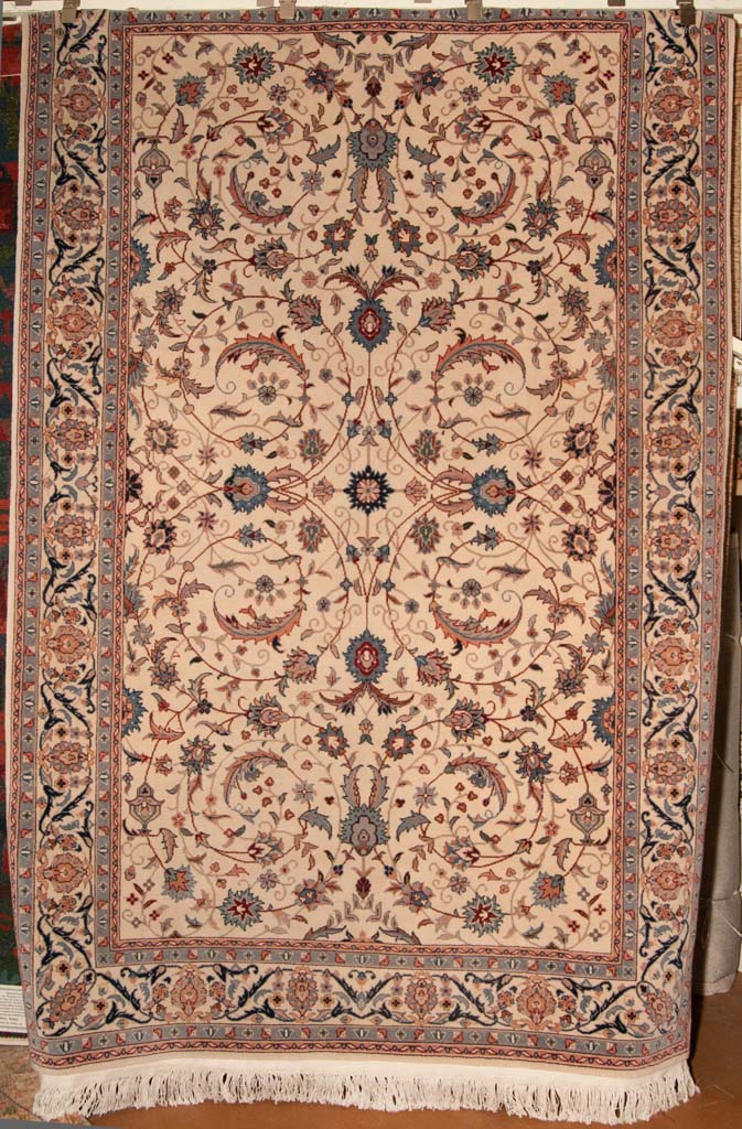 Fine Nain Persian Rug