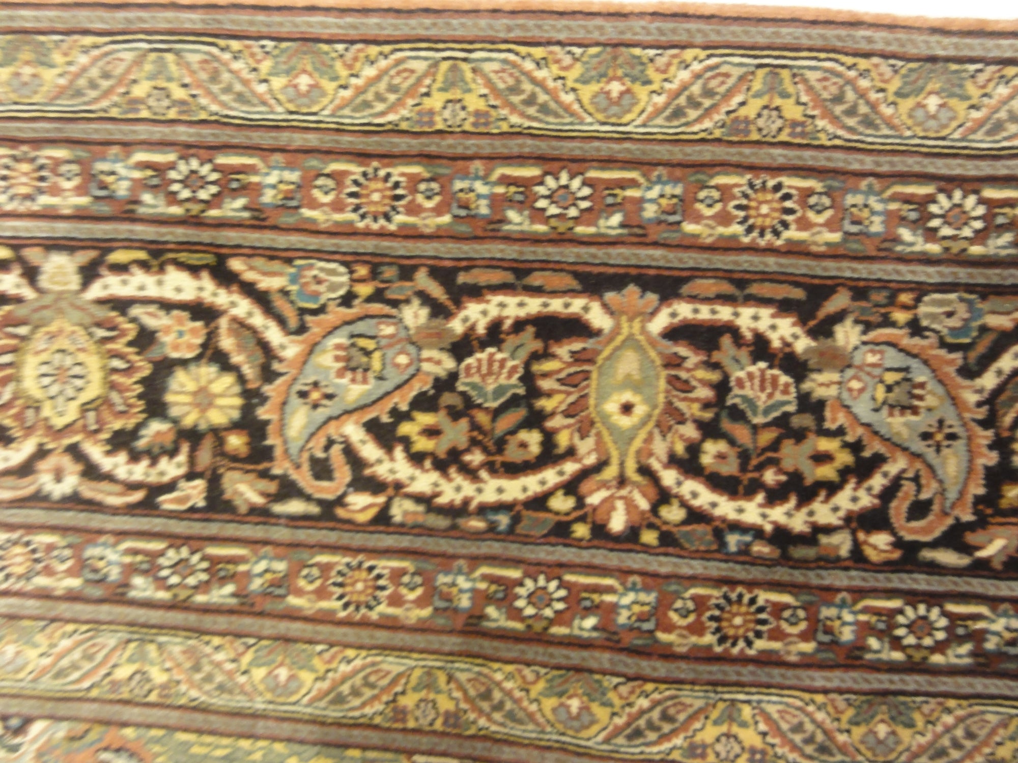 Cashmere Hajalili | Rugs & More | Oriental Carpets