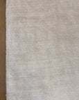 White Modern Tibetan 29340